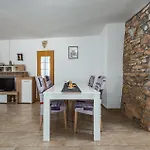 One-bedroom In Apartment Divsici