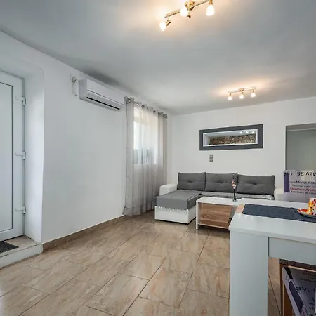 One-bedroom In * Divšići